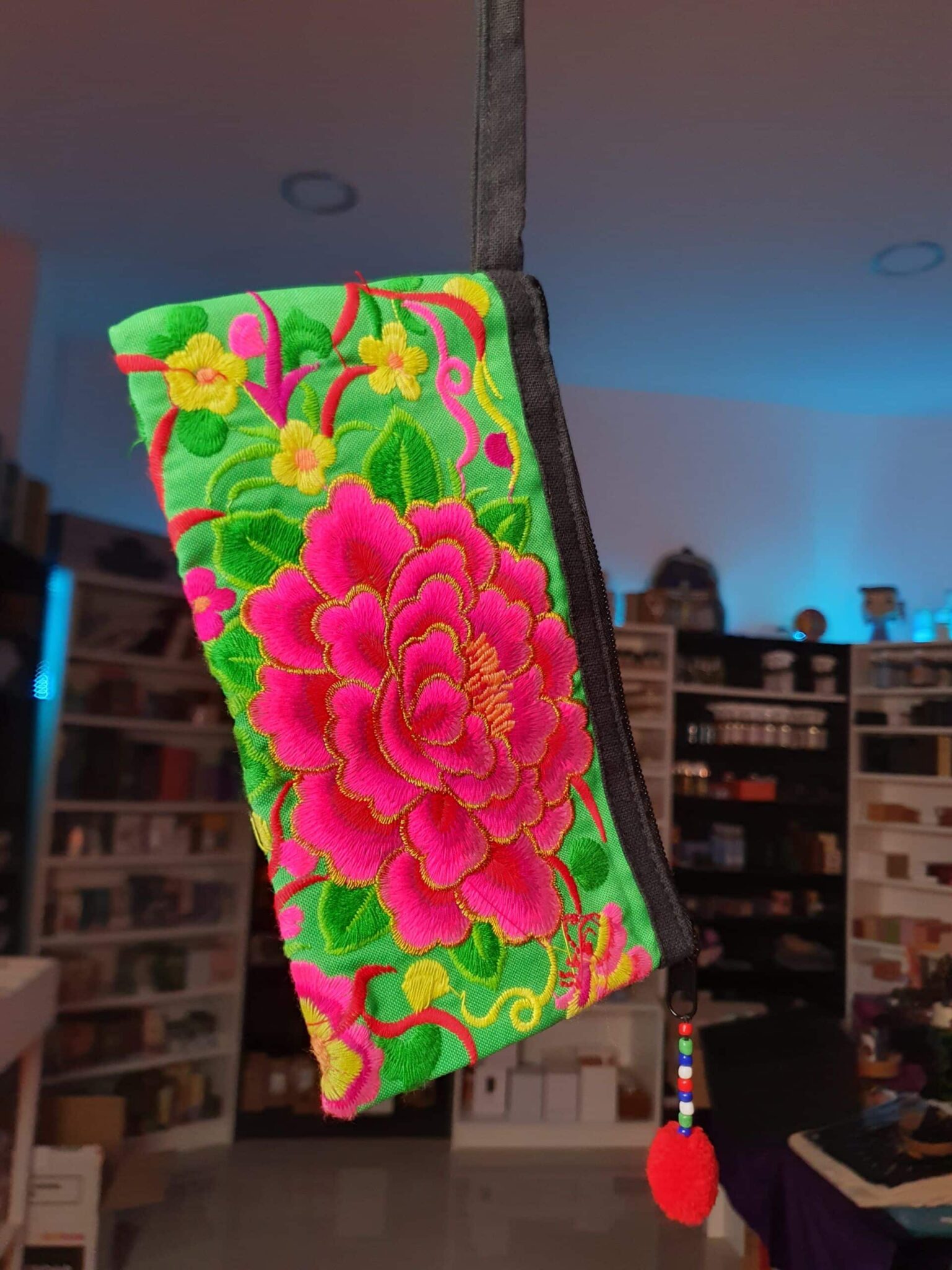 neceser hindú pequeño verde