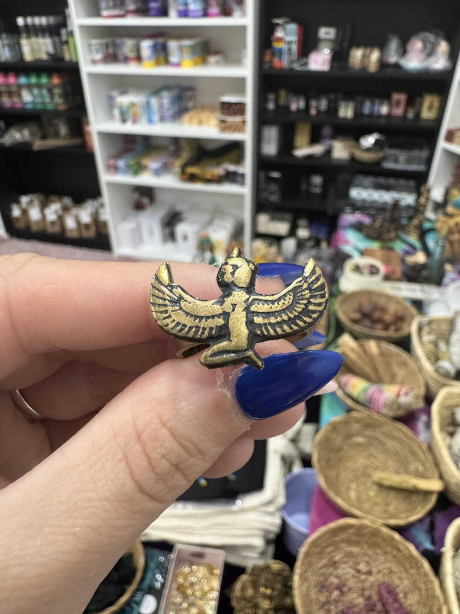 anillo isis alada adaptable