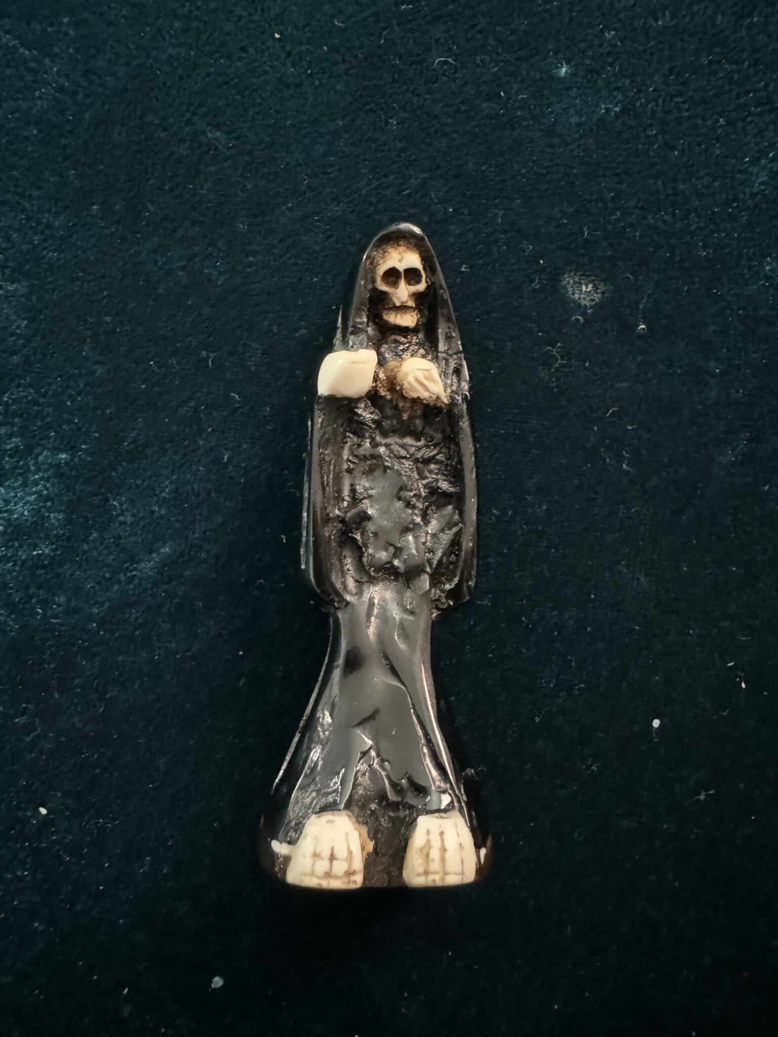 figura santa negra 6,5cm