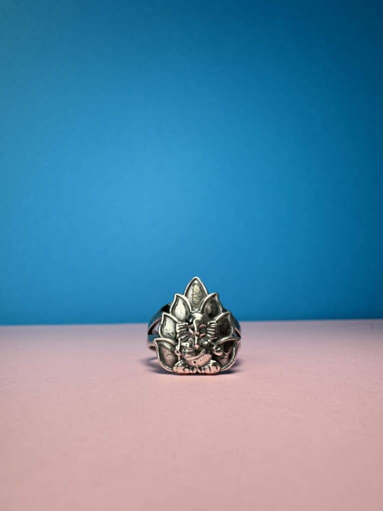 Anillo Ganesha loto activado