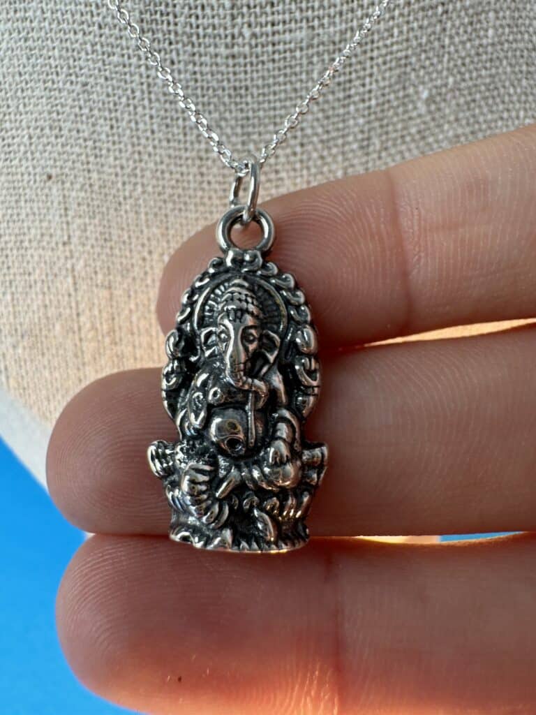 Colgante Ganesha mediana activado