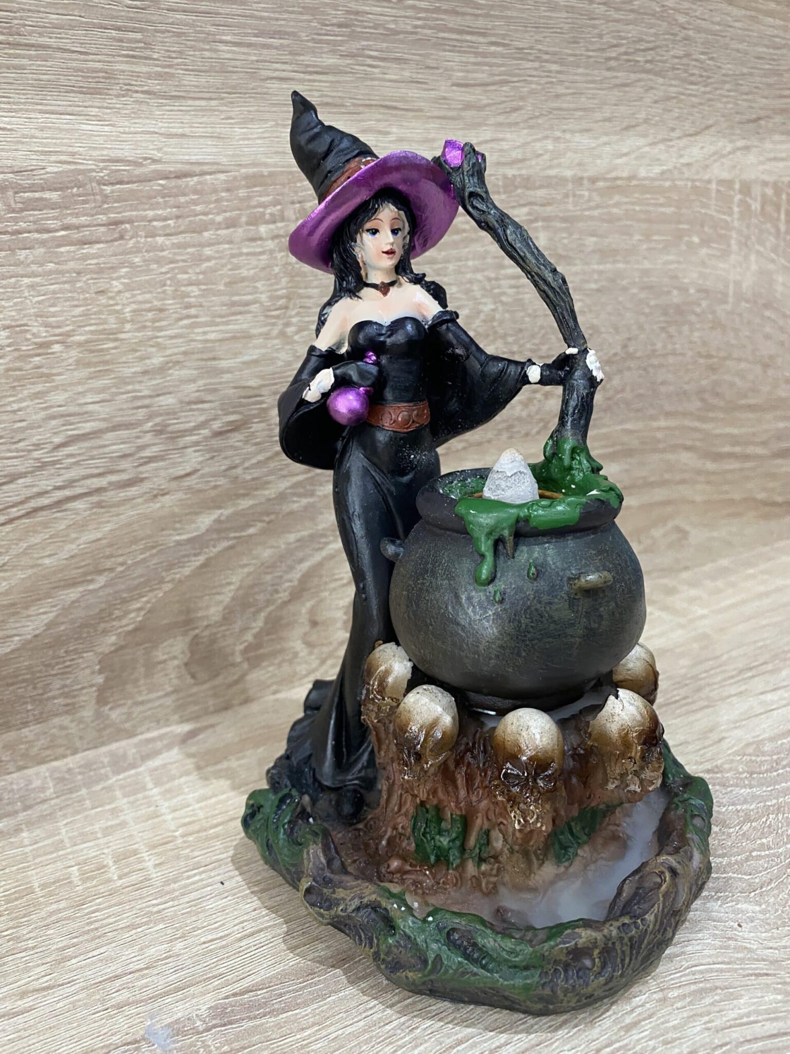 Quemador bruja caldero