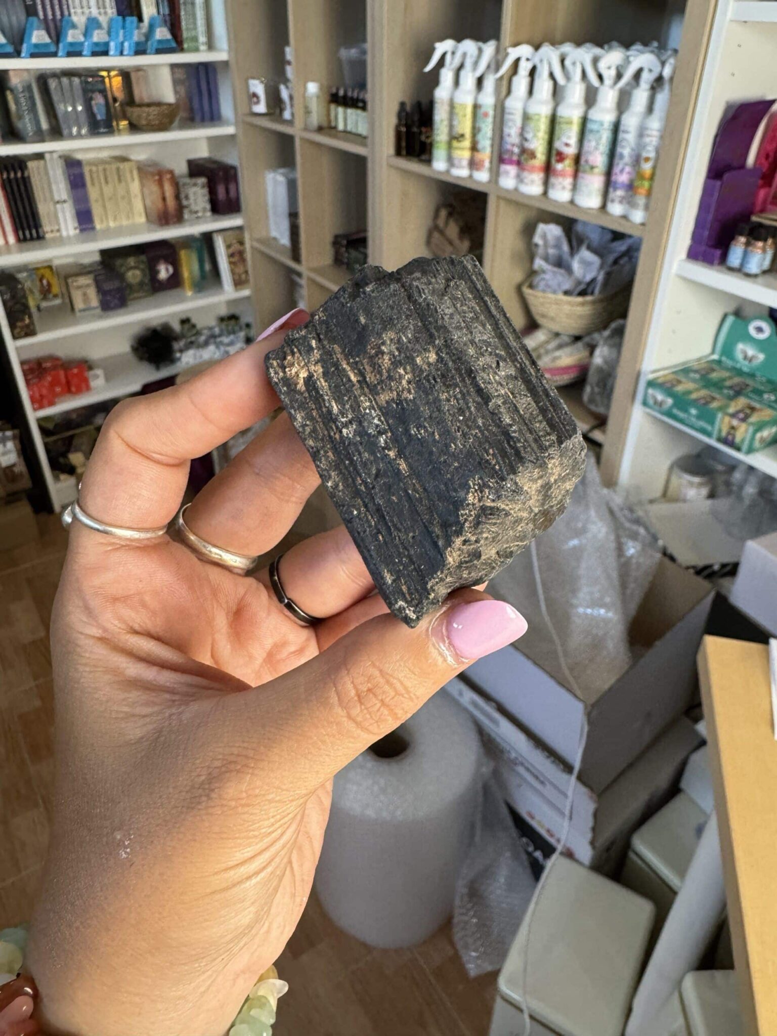 Masivo de turmalina radial