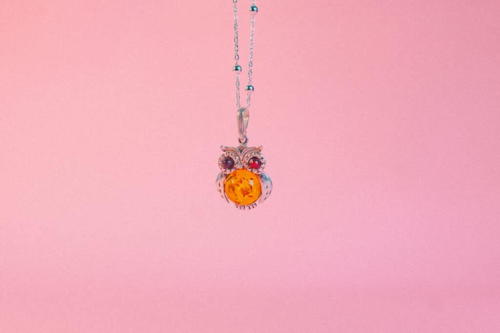 buho ambar baltico y onix