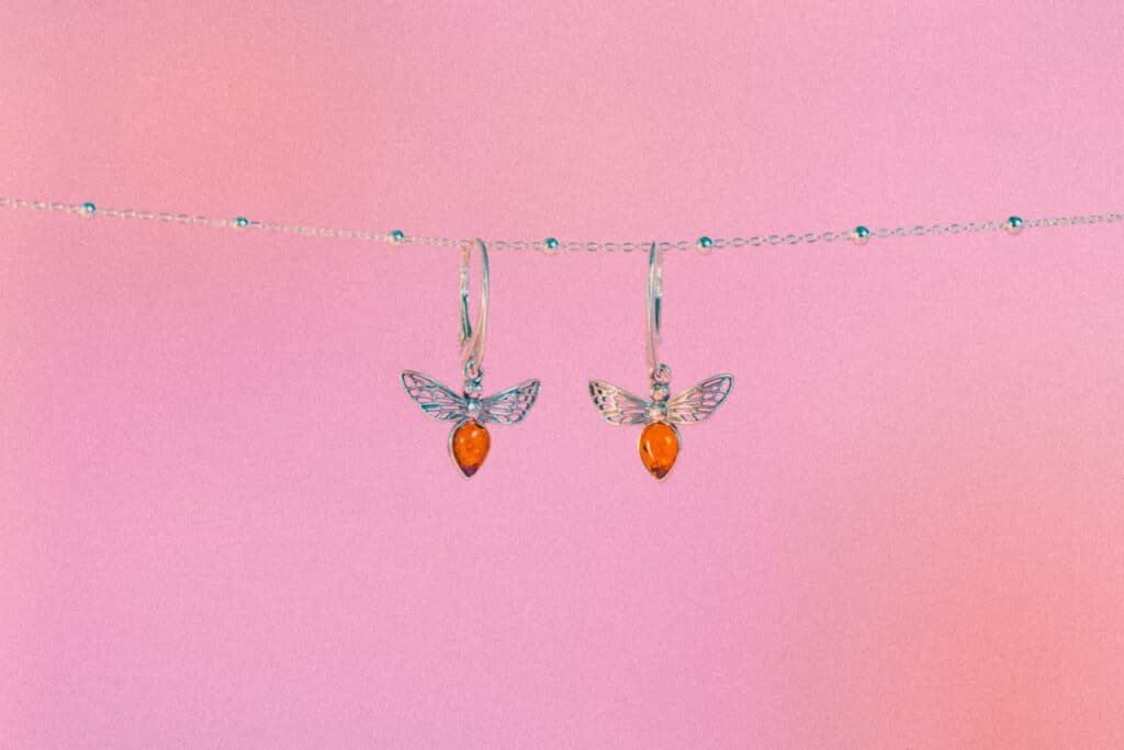 pendiente abejas de ambar baltico