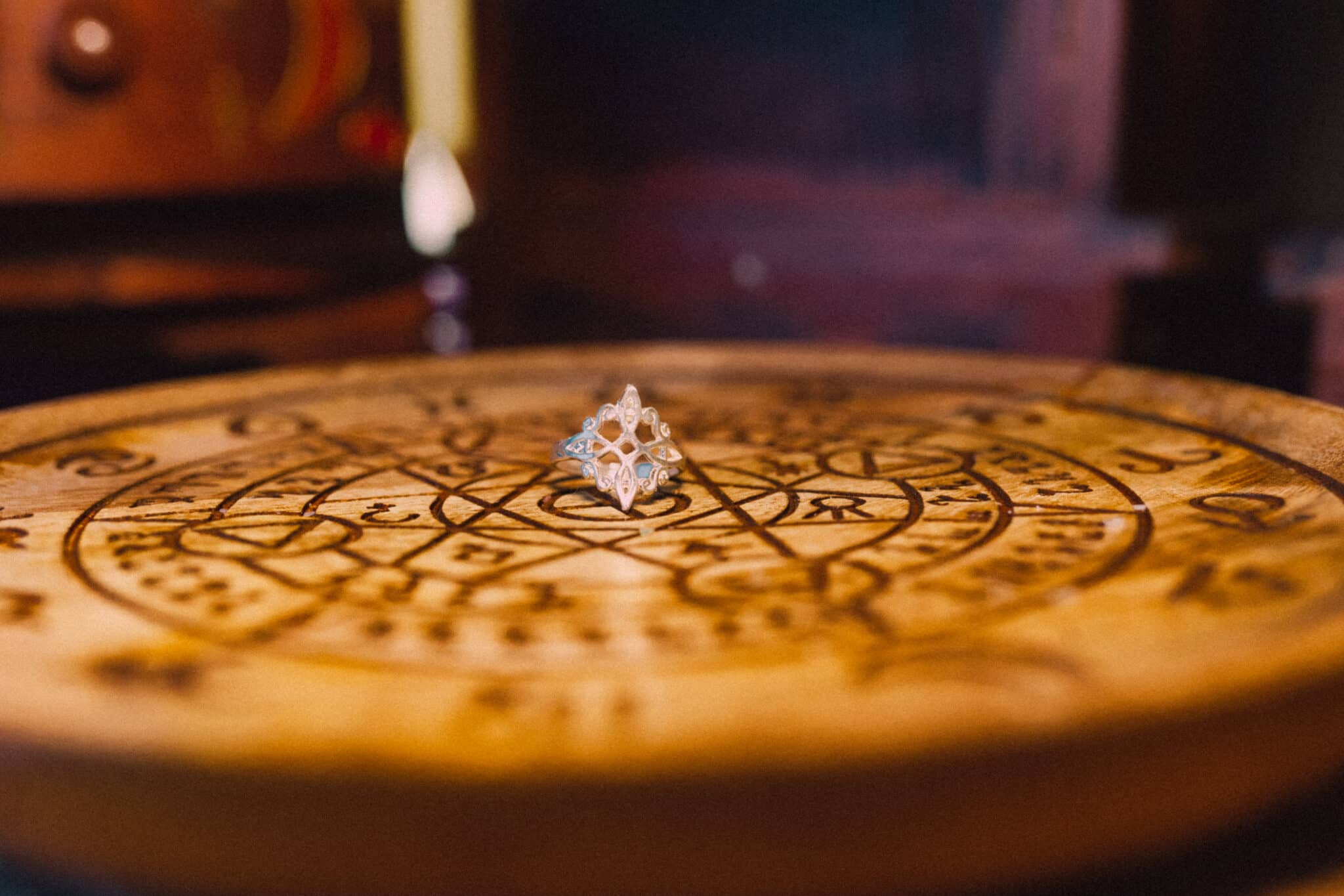 Anillo Nudo de Bruja de plata