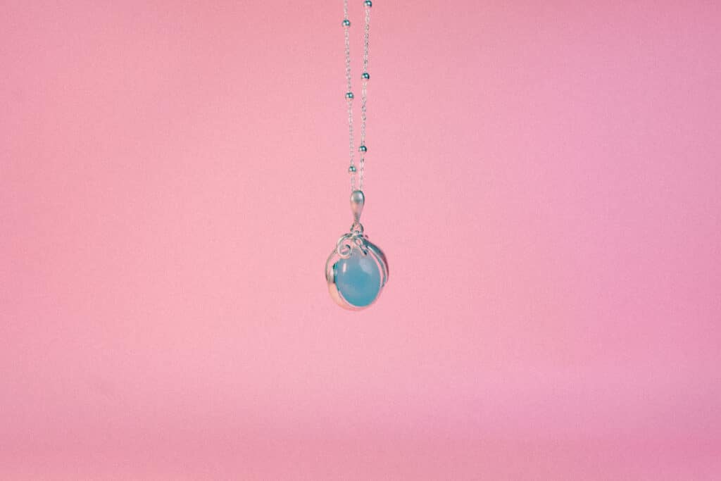 Colgante óvalo de onix cielo