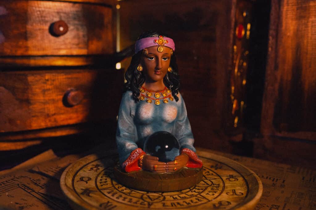 adivina con bola de cristal