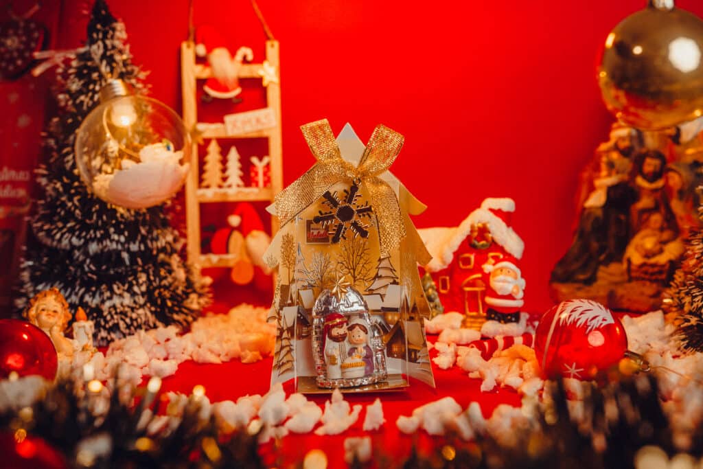 Pesebre consagrado de plata amarillo