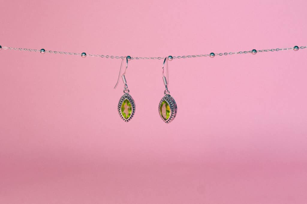 Pendientes de olivino