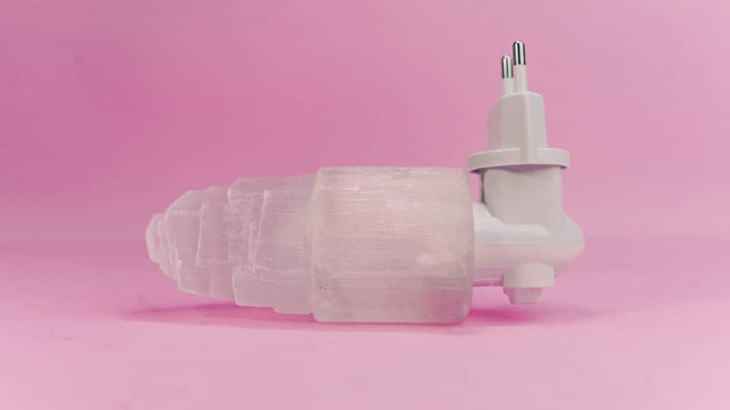 lampara monolito de selenita bebe