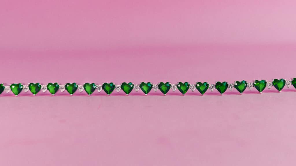 Pulsera corazones verdes