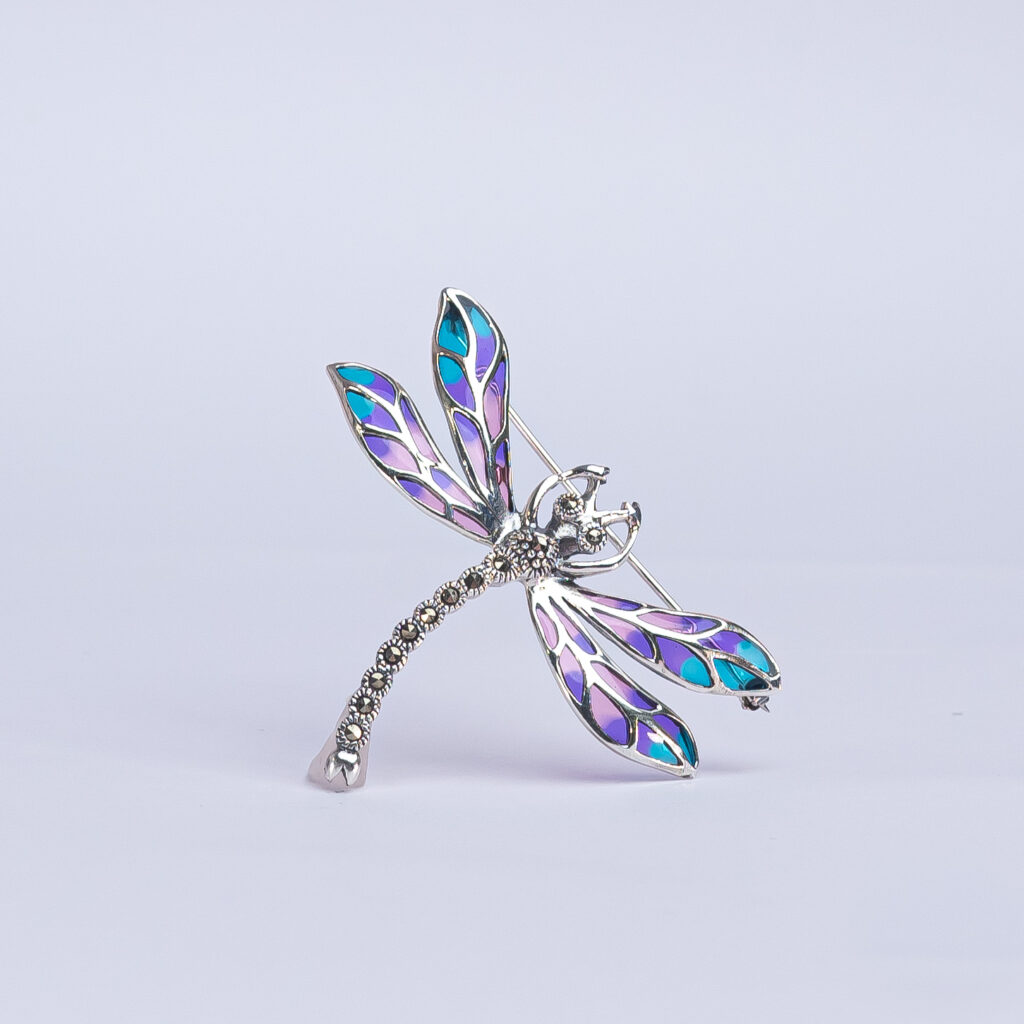 broche libelula rosa y celeste