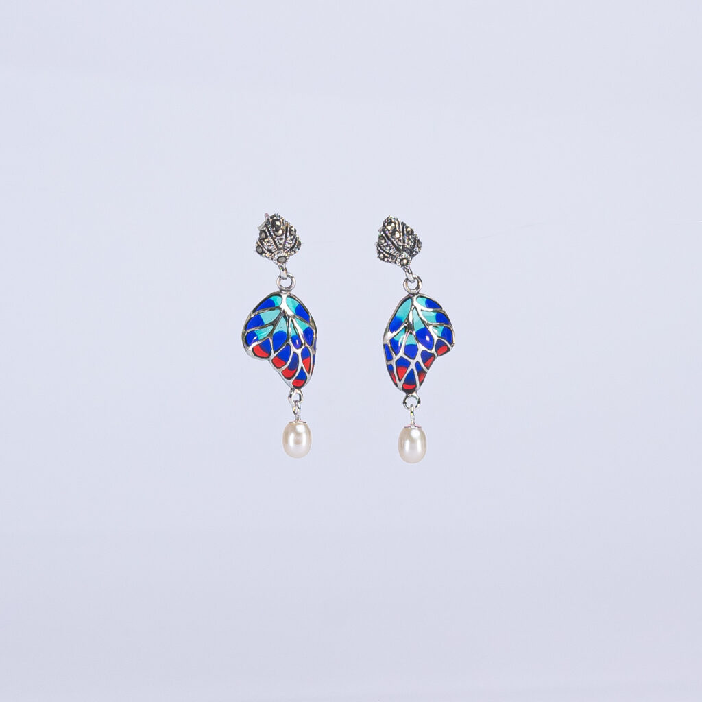 pendientes ala gruesa azul + perla