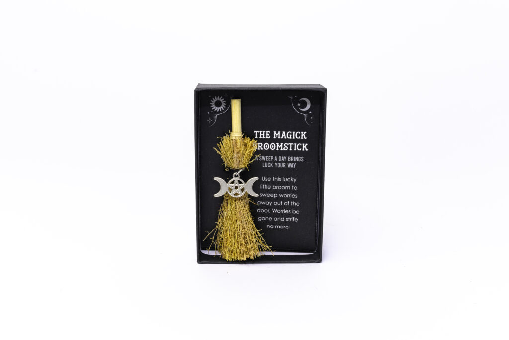 Escobita triple luna